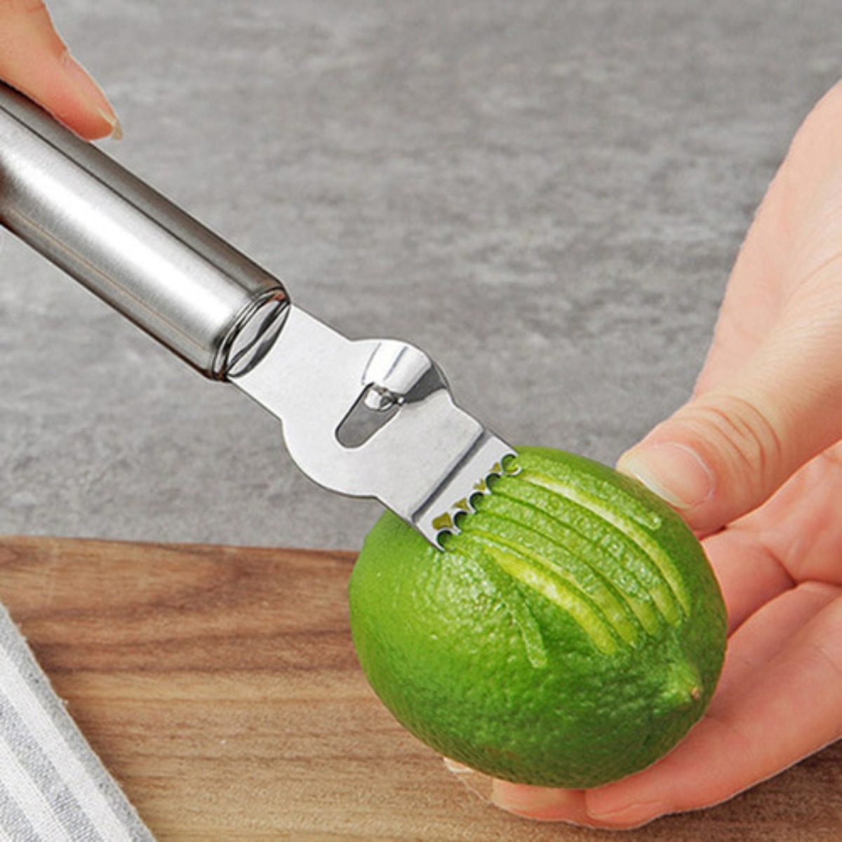 Silver Lemon Zester Tool/Corer - Peeler Channel Knife 评论和价格